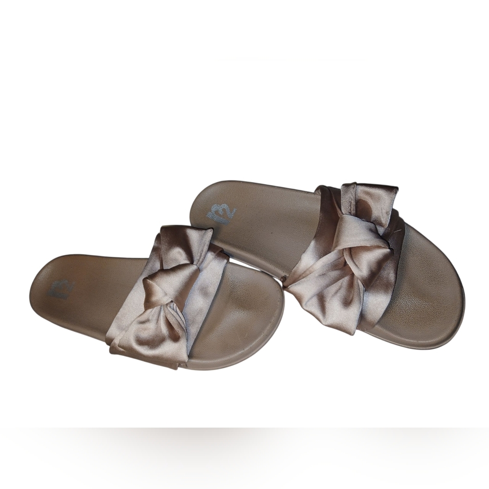 R2 Rose Gold Satin Bow Slide Sandals Size 9